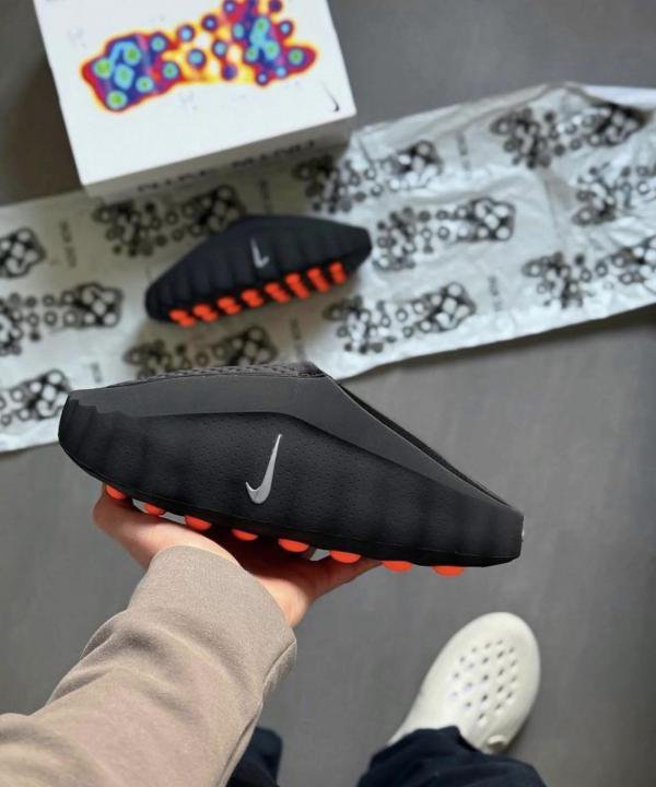 Nik.e Mind 001 Black Slides