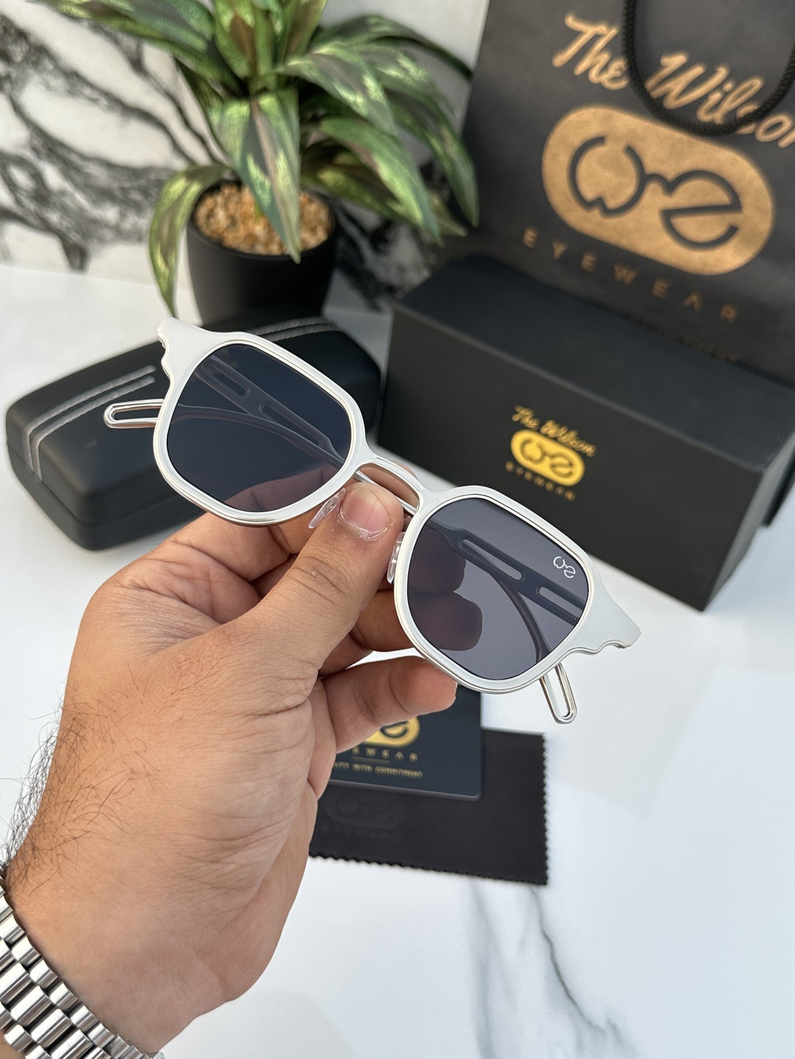 Alternative view of Branded  WLSON 2381 silver black Sunglasses (With Original Kit)