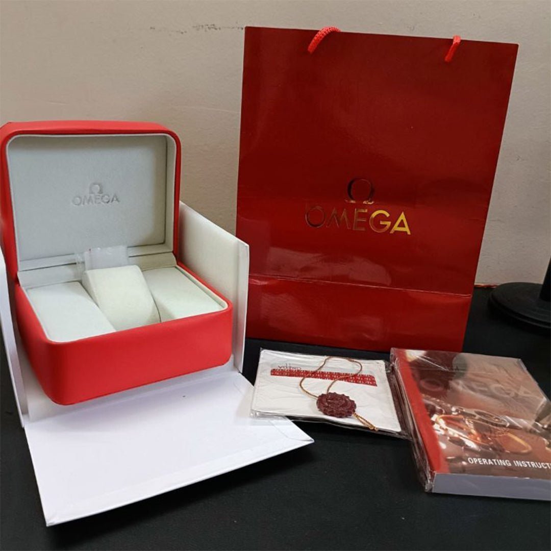 Alternative view of Omega Speedmaster Slim Silver Green Metal Watch