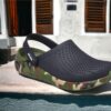 CROCS LITERIDE CAMO CLOG SANDAL