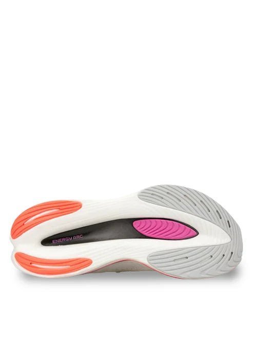 Alternative view of New Balance Fuel Cell Elite V3